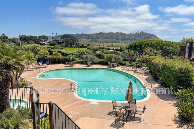 Building Photo - 2239 Del Mar Scenic Pkwy