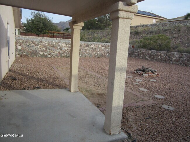 Building Photo - 6572 Dakota Ridge Dr