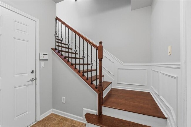 Building Photo - 2117 Wylmoor Way