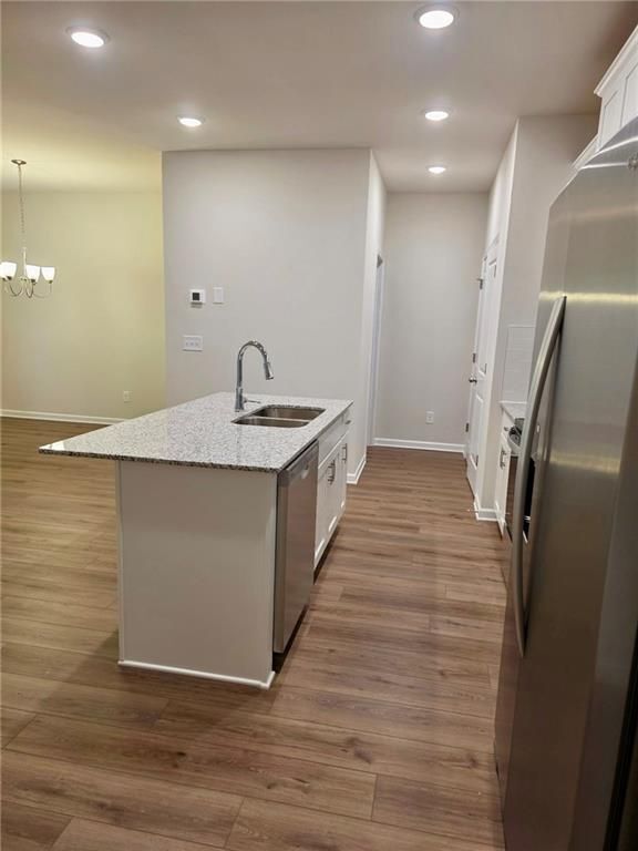 Building Photo - 6386 Sundowner Pl