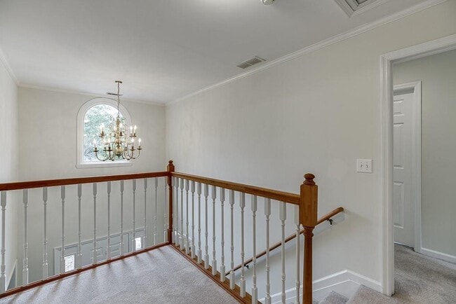 Building Photo - 6655 Lake Run Dr