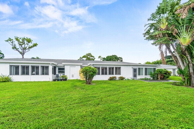 Building Photo - 5074 Privet Pl