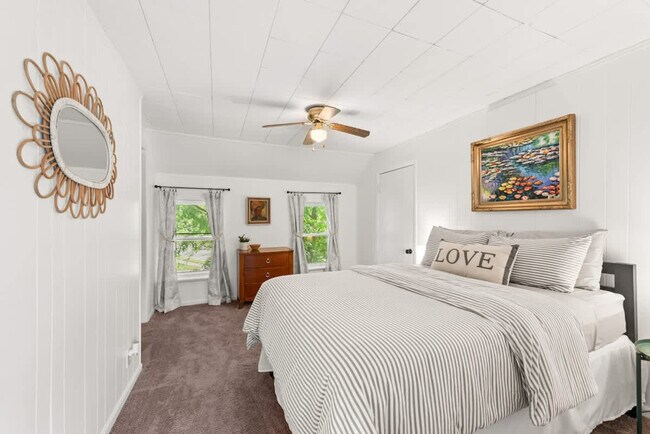 Building Photo - 3175 Rocky River Dr