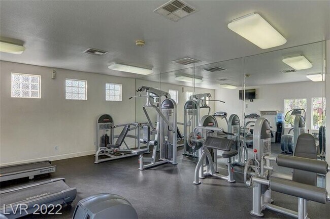Building Photo - 7885 W Flamingo Rd