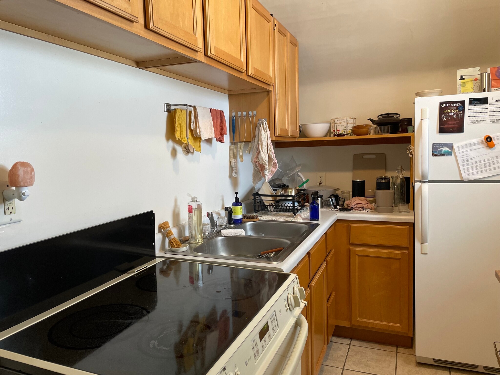 Kitchen - 4843 Stewart Ave