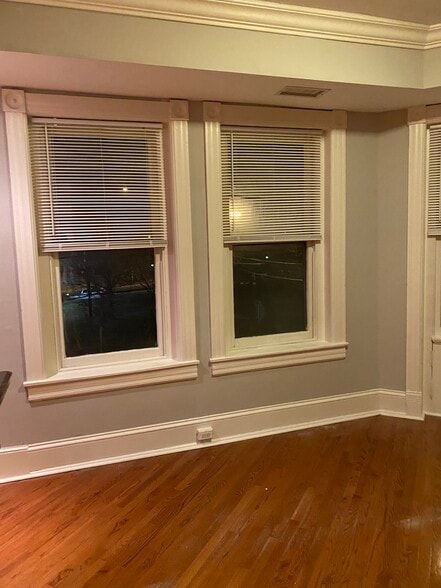 Building Photo - 4243 Ridge Ave