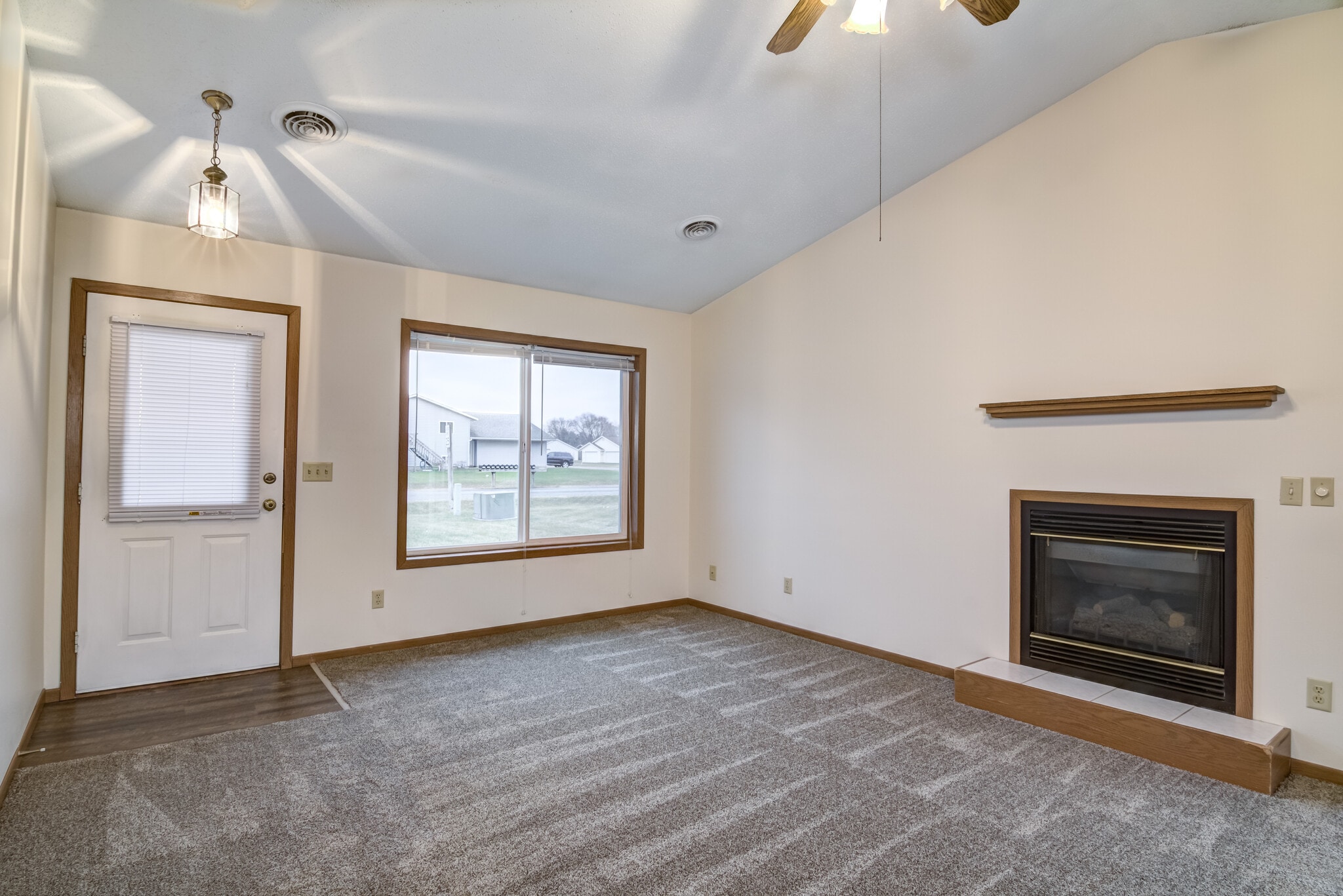 Building Photo - 13127 39th Ave N