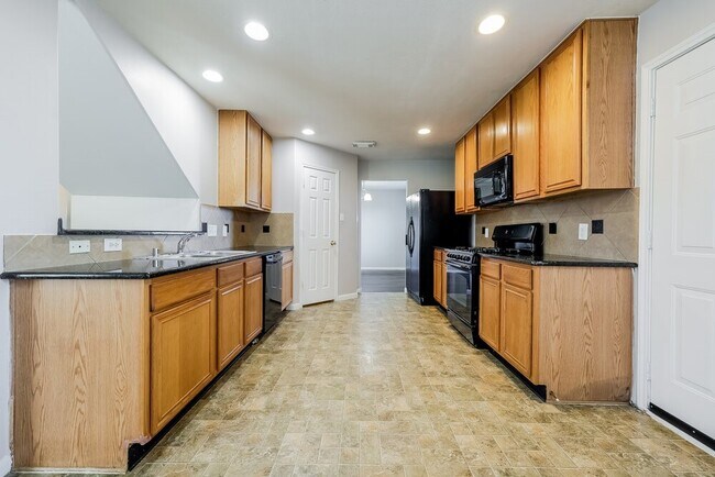 Building Photo - 25222 Barmby Dr