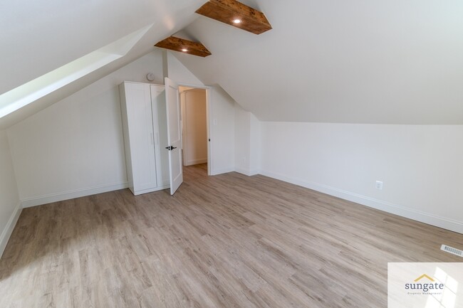 Building Photo - 6510 Kriel St