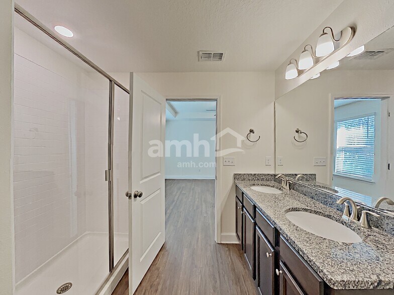 Building Photo - 2894 Calebs Cove Way