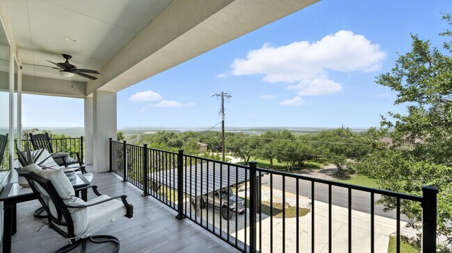 Building Photo - 2330 Sunset Ridge