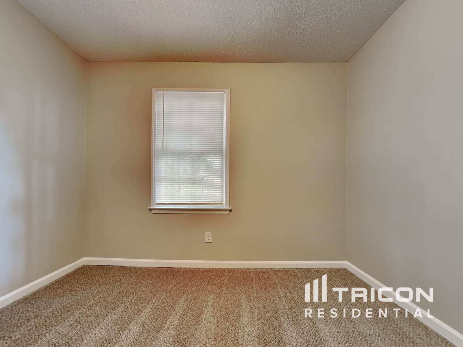 Building Photo - 1444 Riverwood Ct