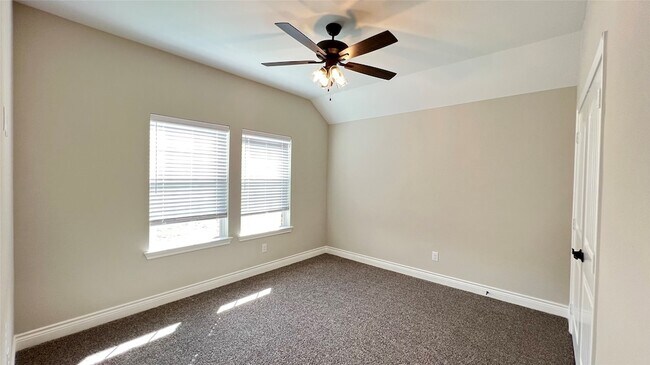 Building Photo - 804 Ransom Wy