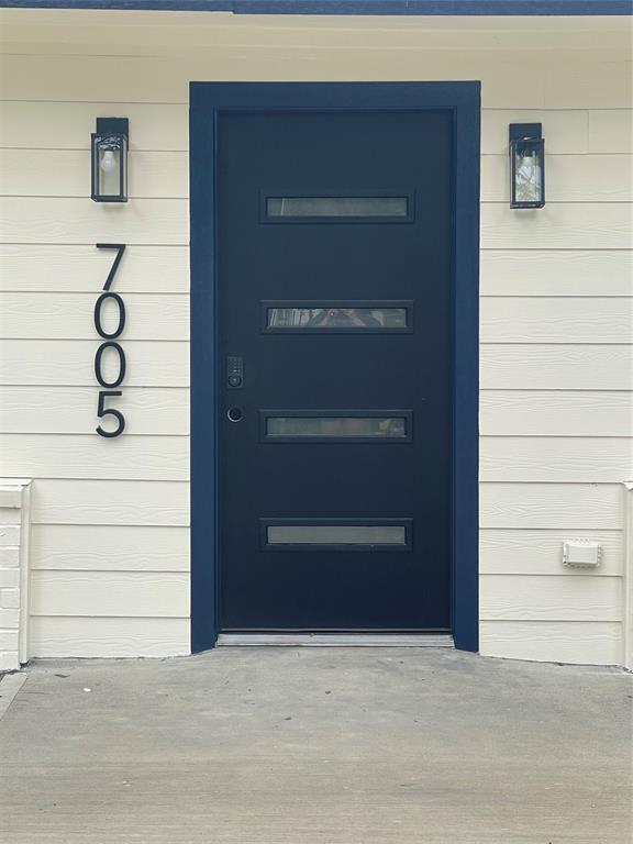 Building Photo - 7005 Kopman Dr