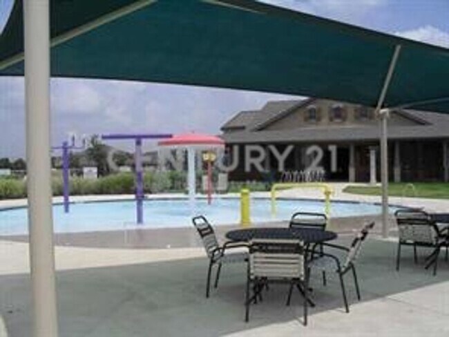 Building Photo - Lovely 3/2/2 in N. Fort Worth For Rent!