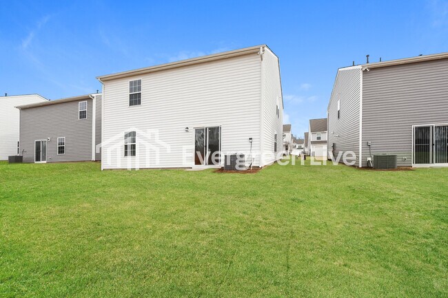 Building Photo - now