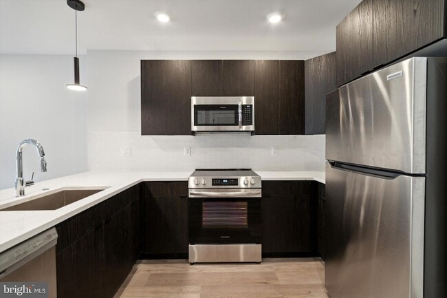 Building Photo - 3449 Scotts Ln