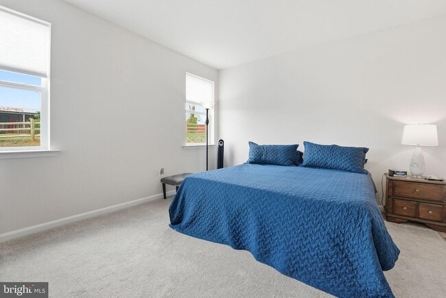 Building Photo - 615 Clover Ln