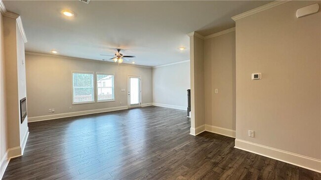 Building Photo - 285 Vista Ln