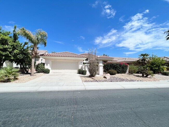 Building Photo - 78250 Willowrich Dr