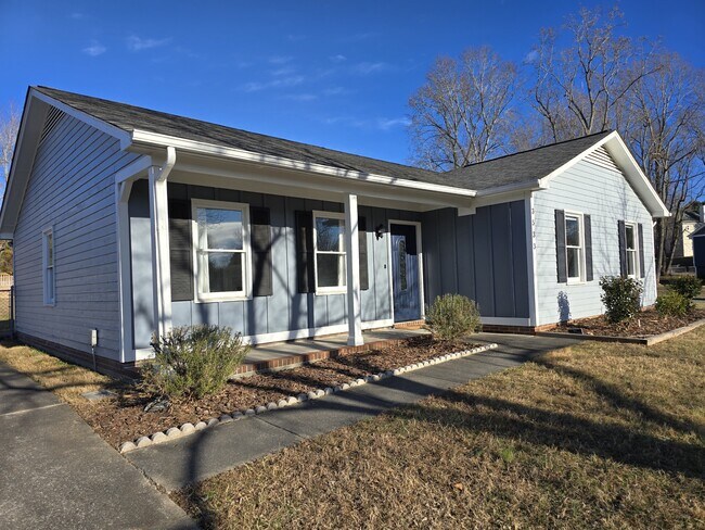 Building Photo - 3533 Cedar Post Rd