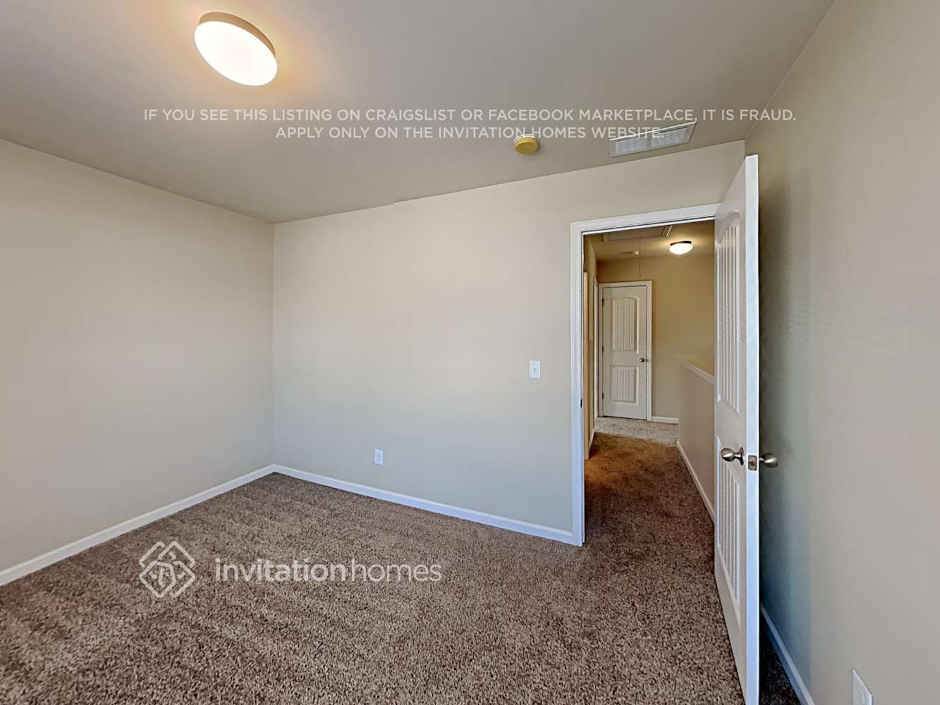 Building Photo - 117 Rockefeller Ln