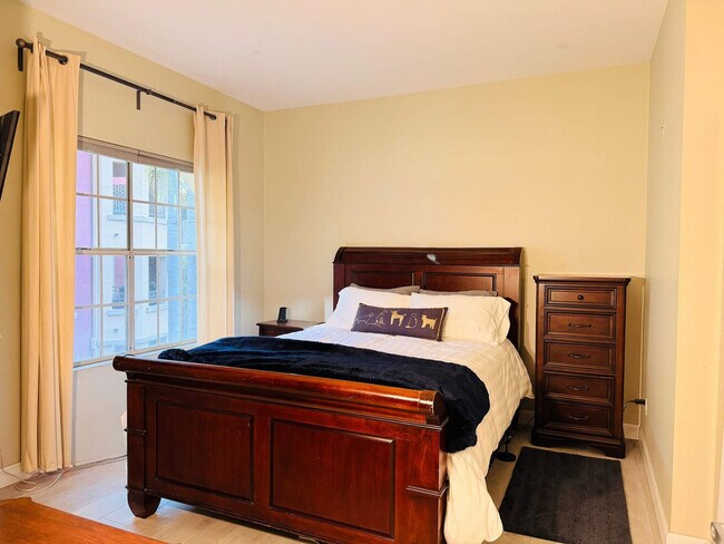 Building Photo - 1313 Washington St