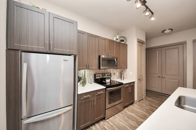 Building Photo - 5454 Washington Ave