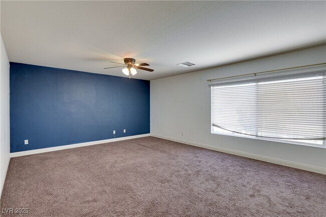 Building Photo - 10990 Fishers Island St