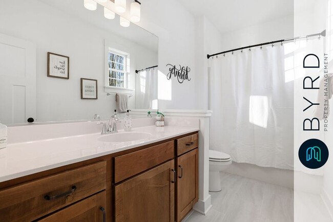 Building Photo - 8406 Freebridge Rd