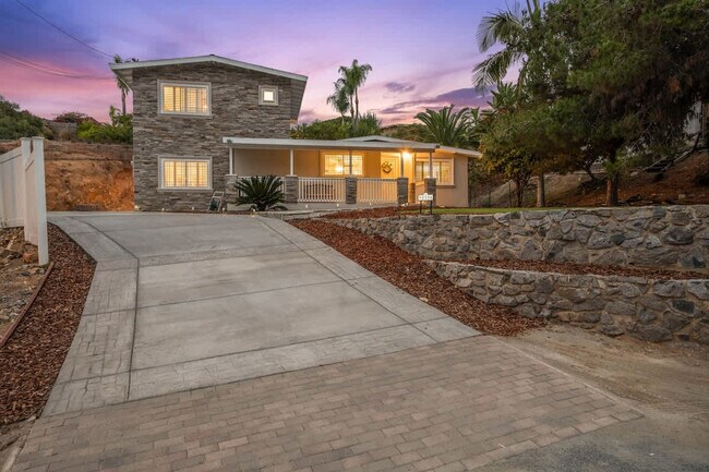 Building Photo - 10150 Sierra Madre Rd