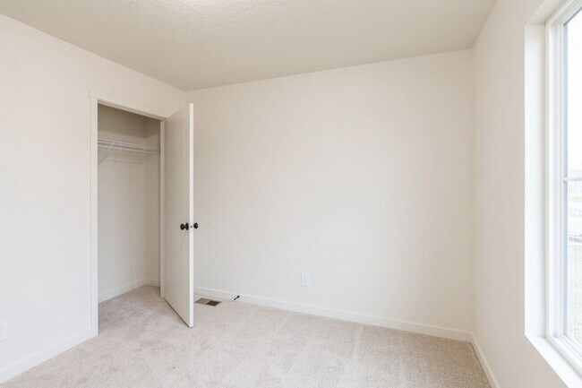 Building Photo - NEW CONSTRUCTION!! 3 Bedroom, 2 Bath Home in Altoona