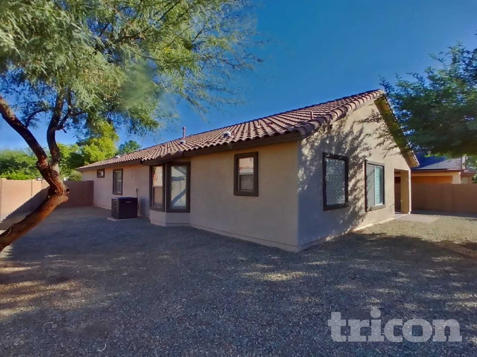 Building Photo - 14131 W Corrine Dr