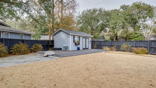 Building Photo - 3 Bedroom 3 Bath House in Parish Place - M...