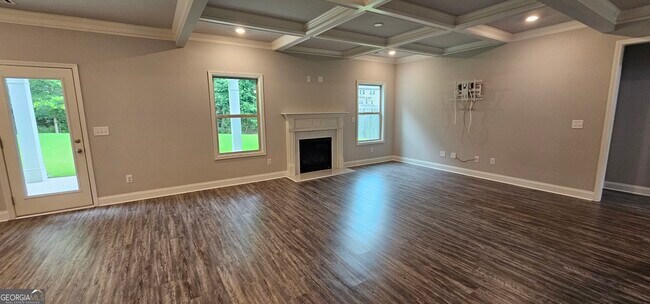 Building Photo - 352 Newshaw Dr