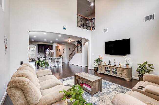 Building Photo - 4424 Casa Robles Dr