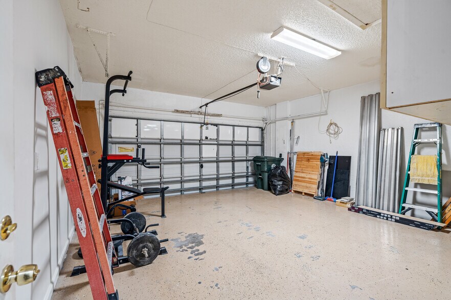 Building Photo - 1242 Olympic Cir