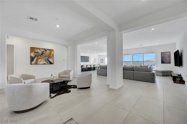 Building Photo - 10851 Mila Lndg Ave