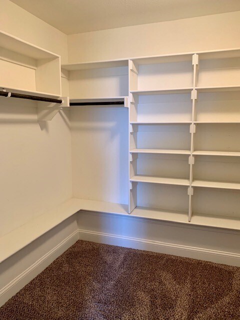 Building Photo - 890 Choate Pl Cir