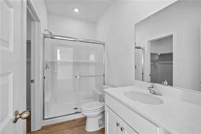 Building Photo - 4670 W Aurora St