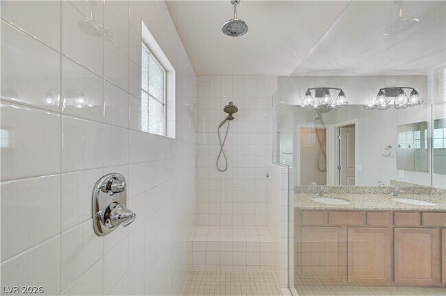 Building Photo - 276 Homeward Way