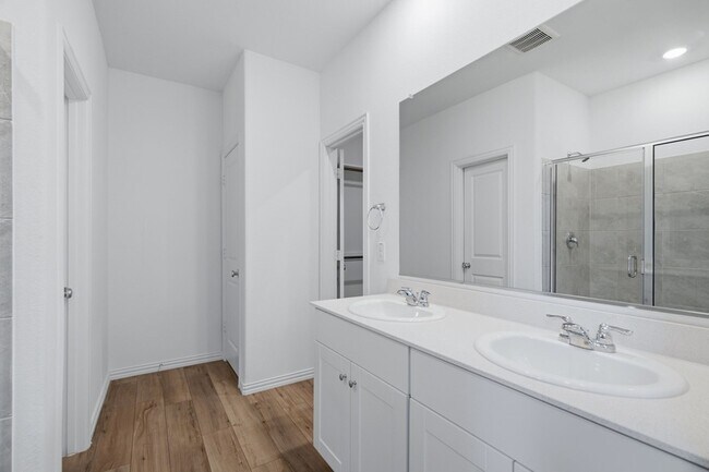 Building Photo - 1312 Pistachio Dr