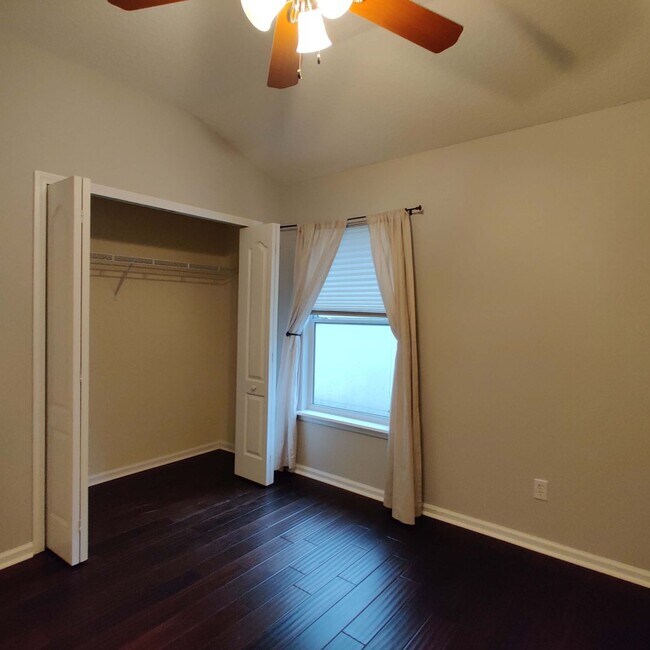 Building Photo - 3 BR  2 BA  Home Timberlake @ Oakleaf Plan...
