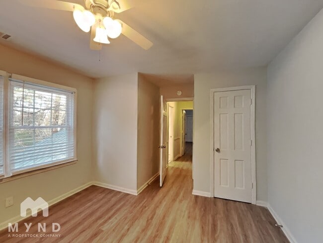 Building Photo - 4729 Stillwood Cove