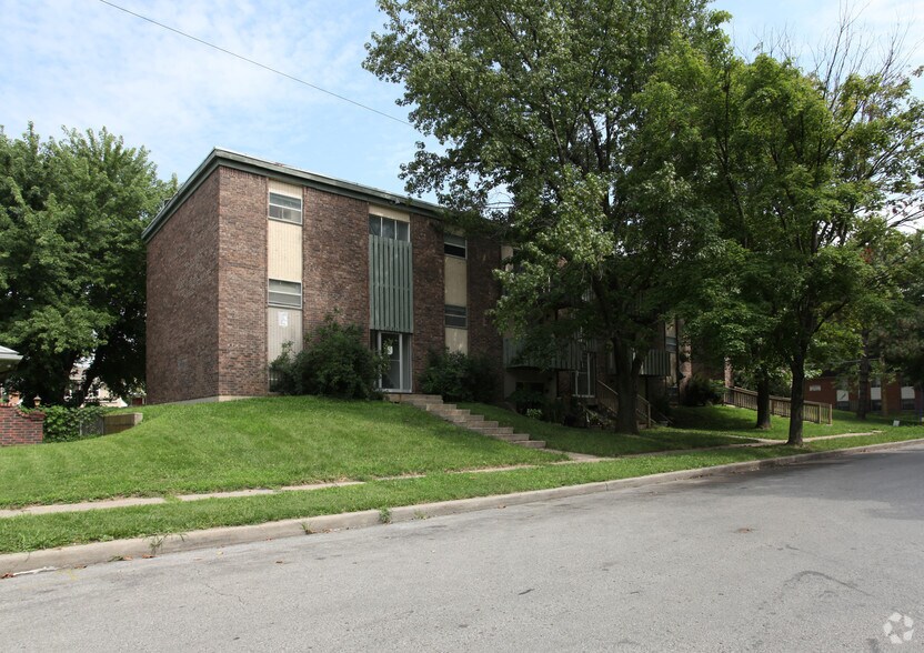 Primary Photo - Lexington Crossing