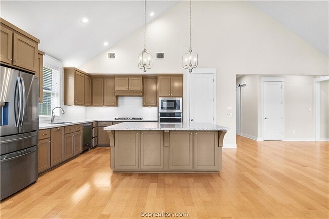 Building Photo - 4209 Downton Abbey Ave