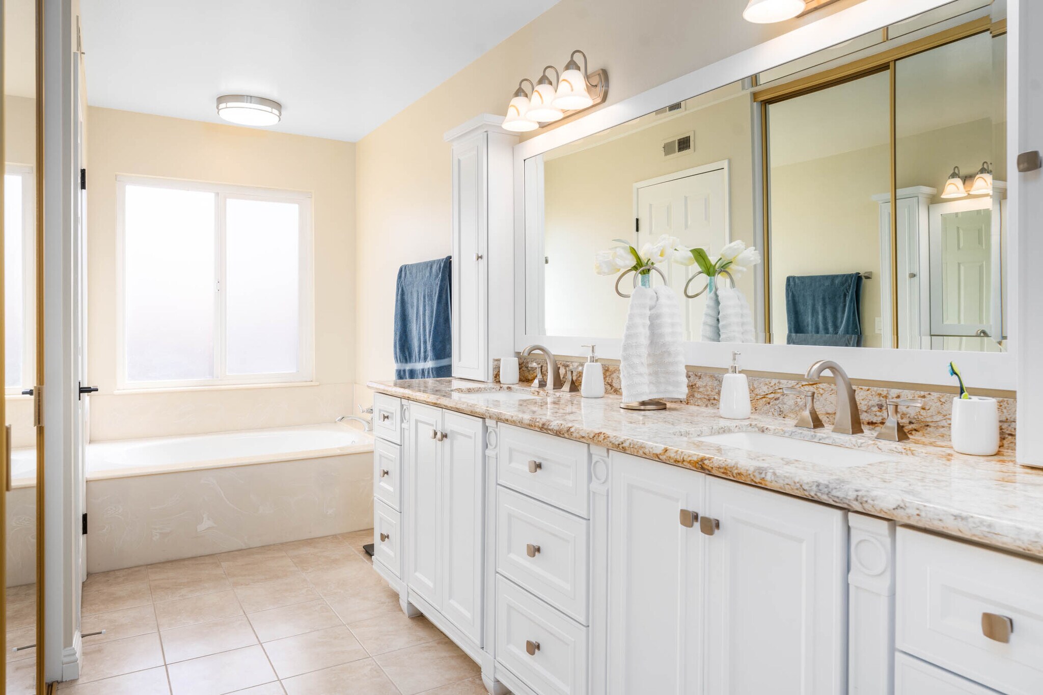 Building Photo - 2286 Willow Ave