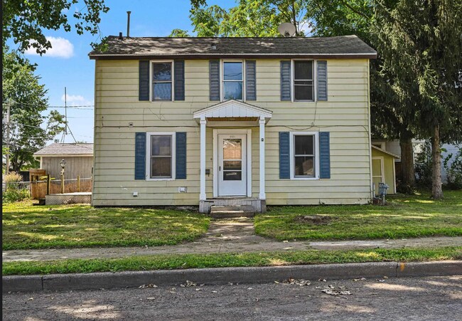 Building Photo - 2125 Stafford St