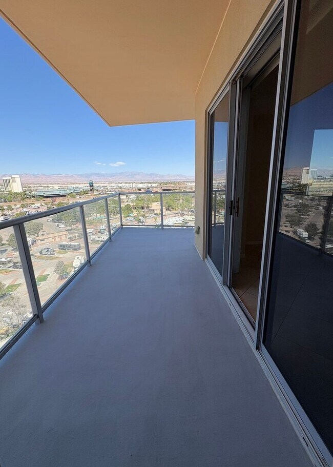 Building Photo - 8255 S Las Vegas Blvd