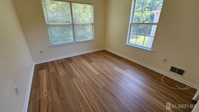 Building Photo - 405 Cobblestone Ct